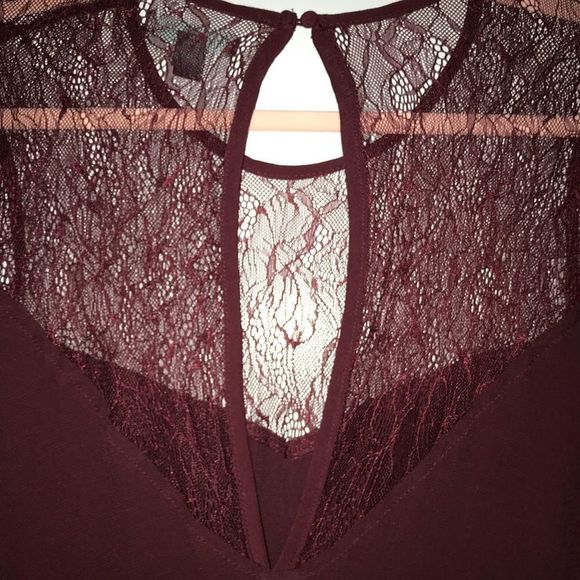 LIKE NEW Kendall & Kylie Maroon Mini Dress Small S - Picture 6 of 8